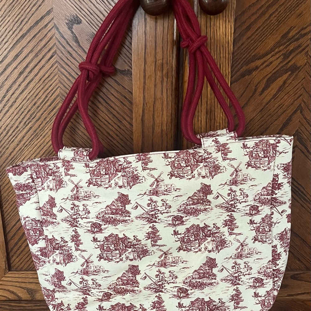 Farmhouse is my style bag. Never used.